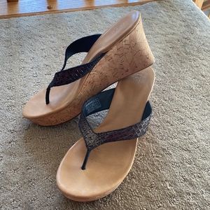 UGG Nattasia Metallic black basket corked wedge Sandals 10